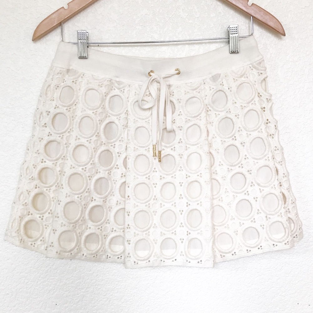 Juicy Couture ivory circle eyelet mini skirt Sz XS - Picture 1 of 5